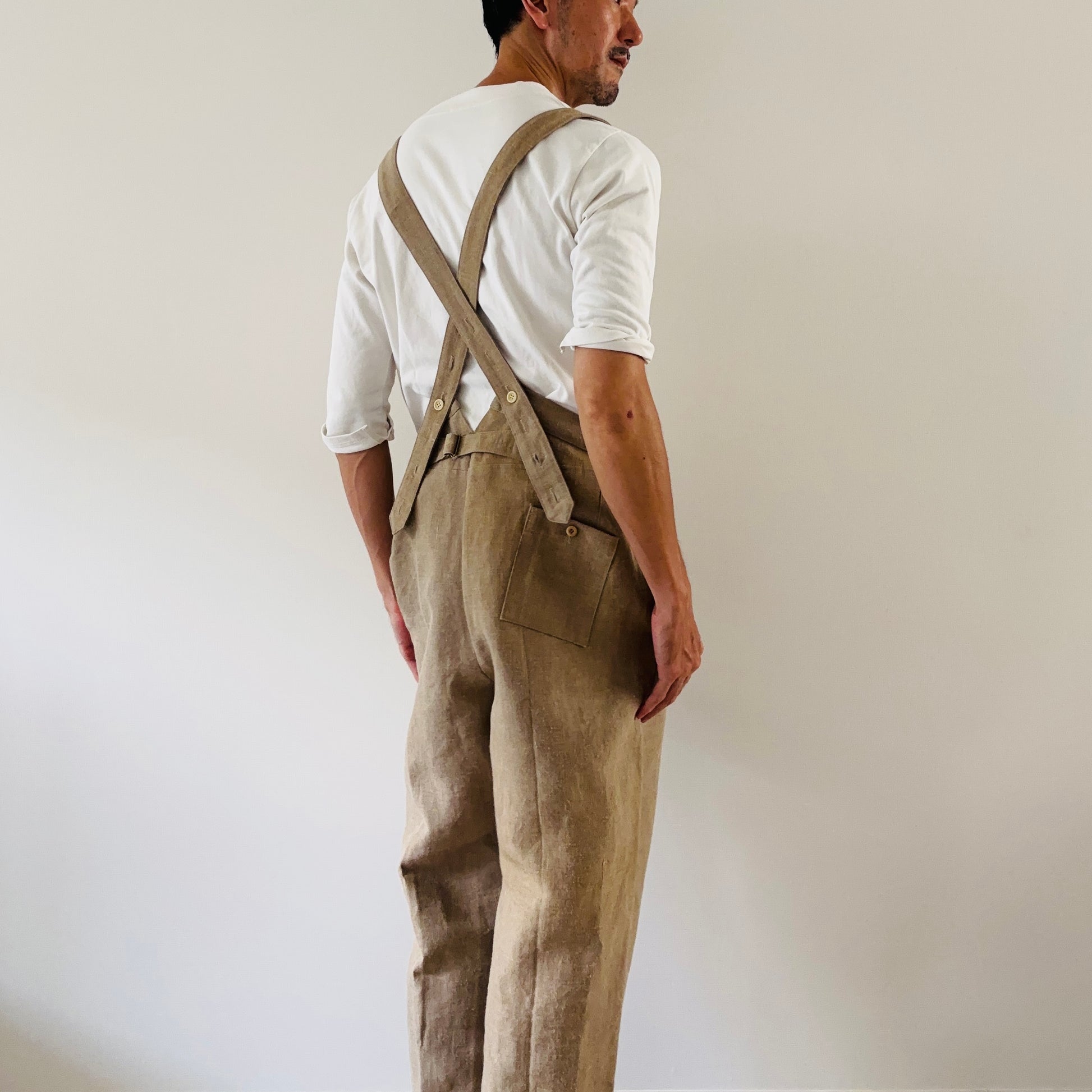 cleaveland×BELLA MOLNAR<br> : commander<br> « Retournez demain » vfl