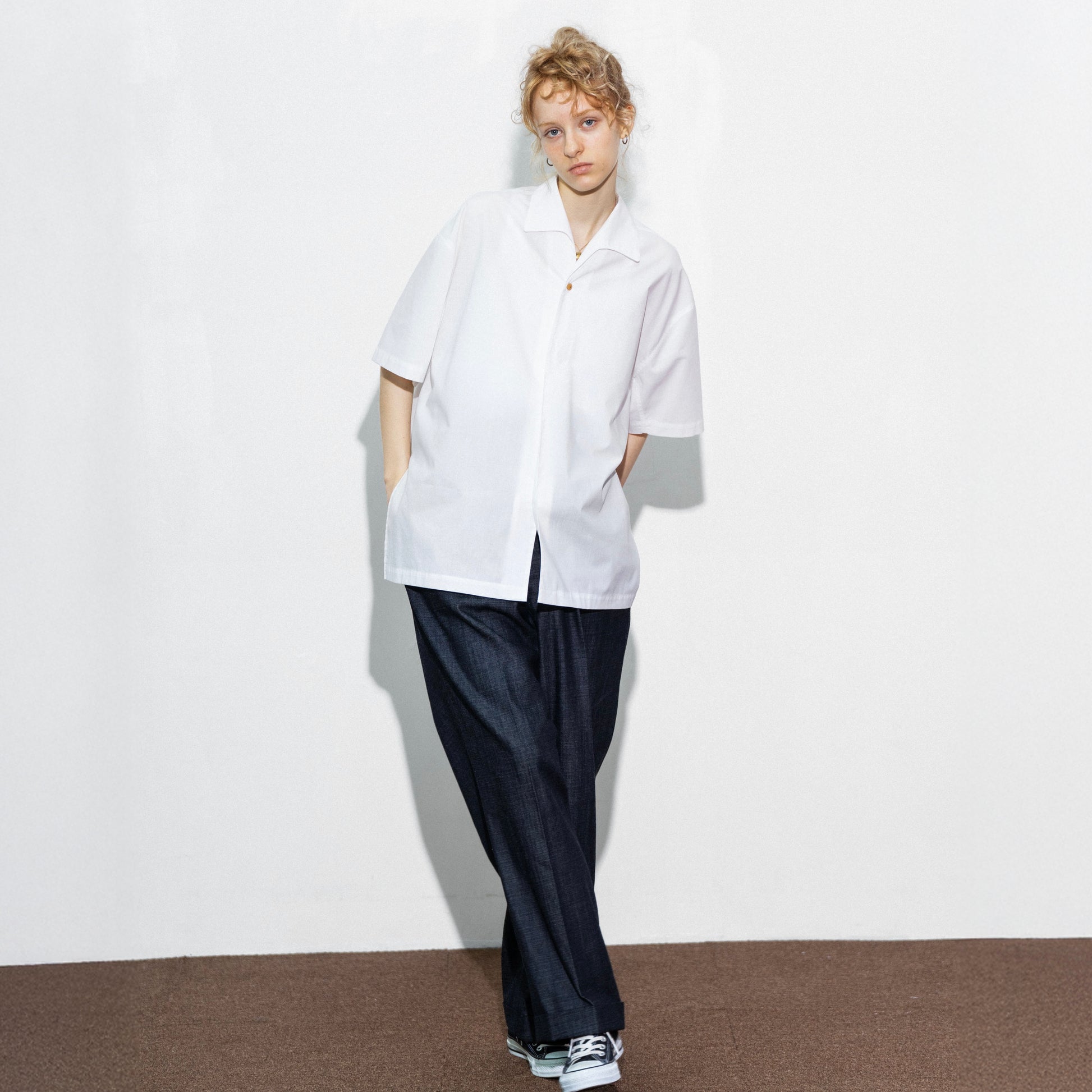 cleaveland×BELLA MOLNAR<br> : commander<br> « Chemisier original de tante à manches courtes » vft