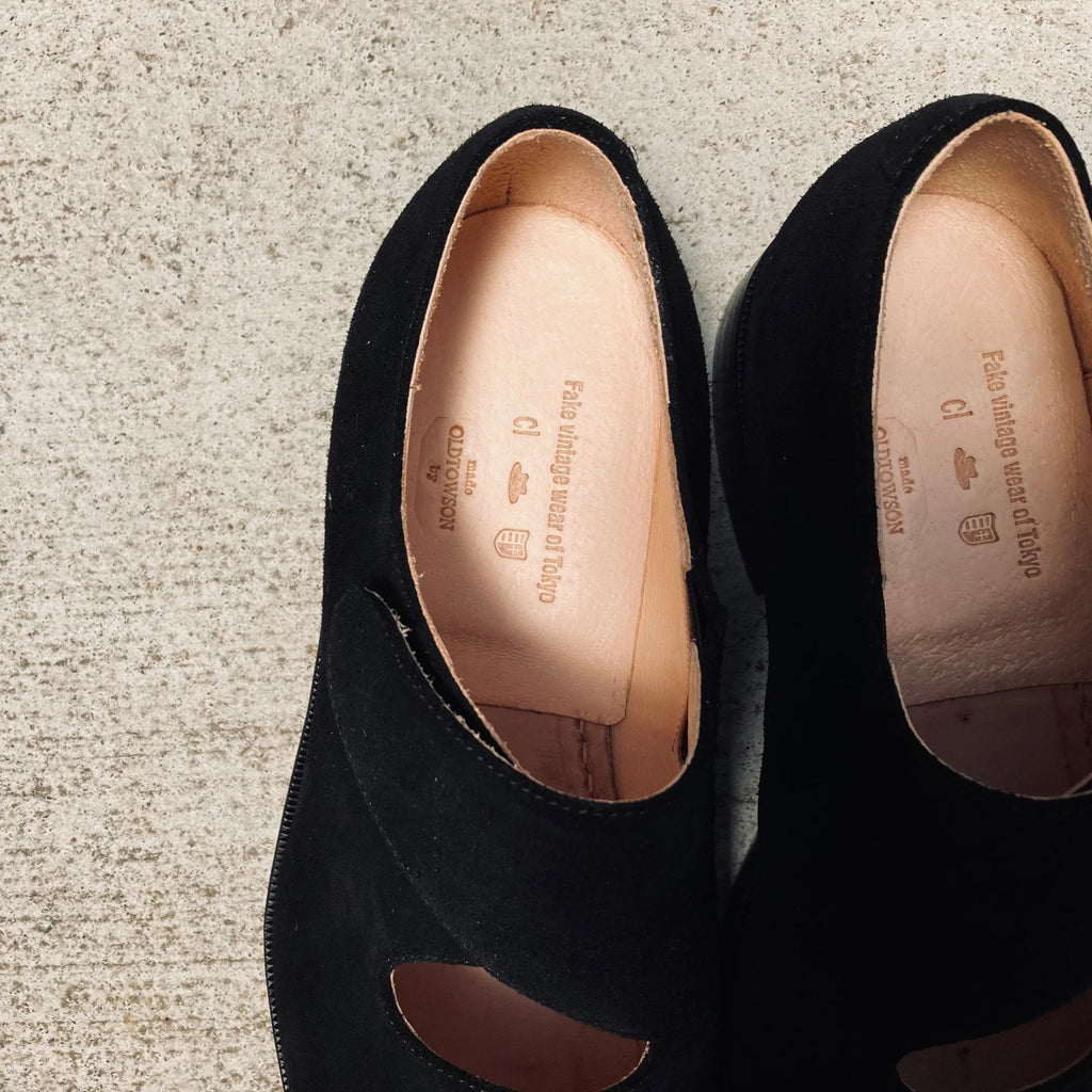 cleaveland<br> : to order <br>  “Play shoes“