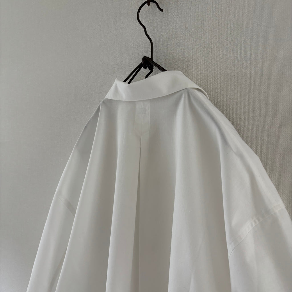 cleaveland×BELLA MOLNAR<br> : commander<br> « Chemisier original de tante à manches courtes » vft
