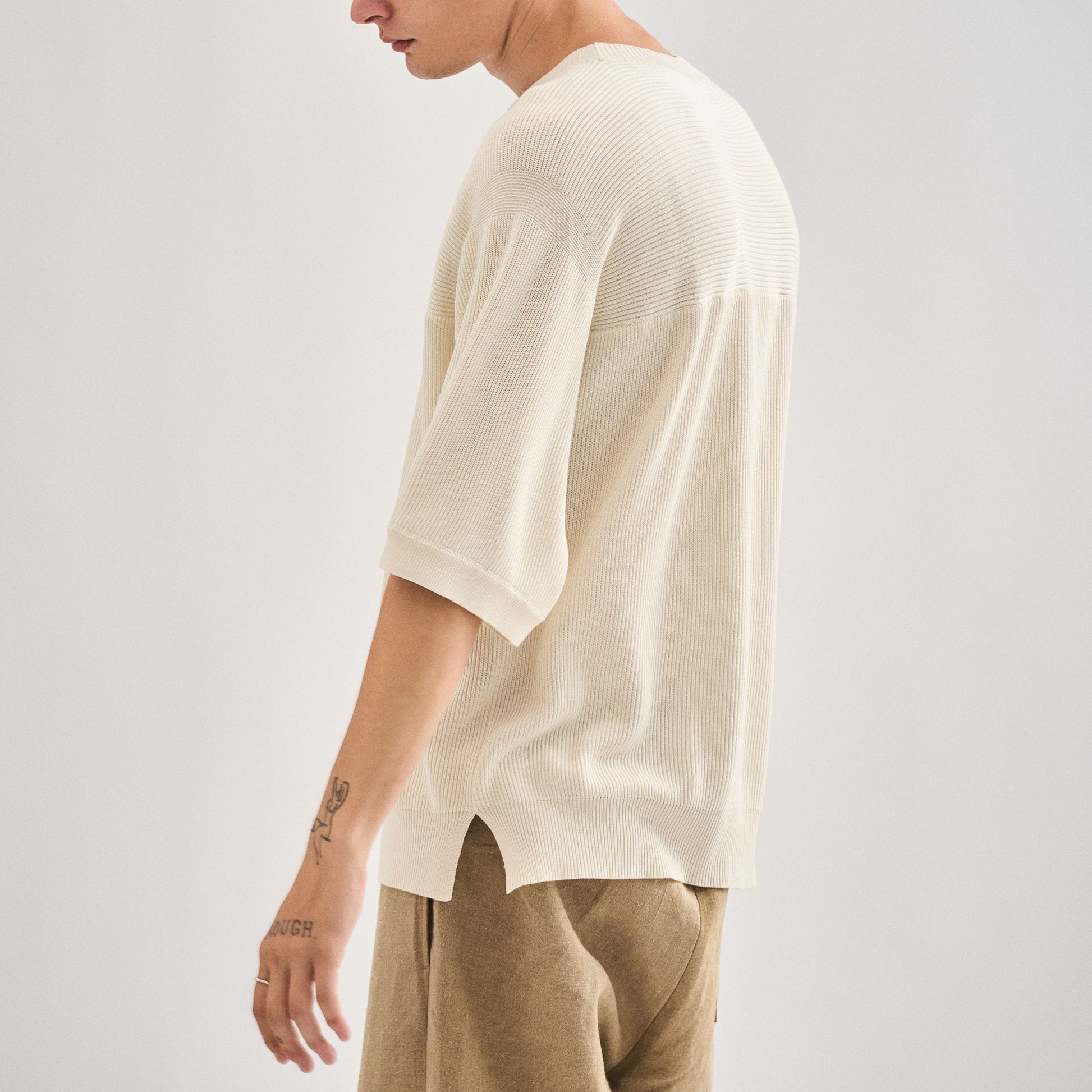 « Le nouveau monde » <br> C/pull manches courtes blanc soie