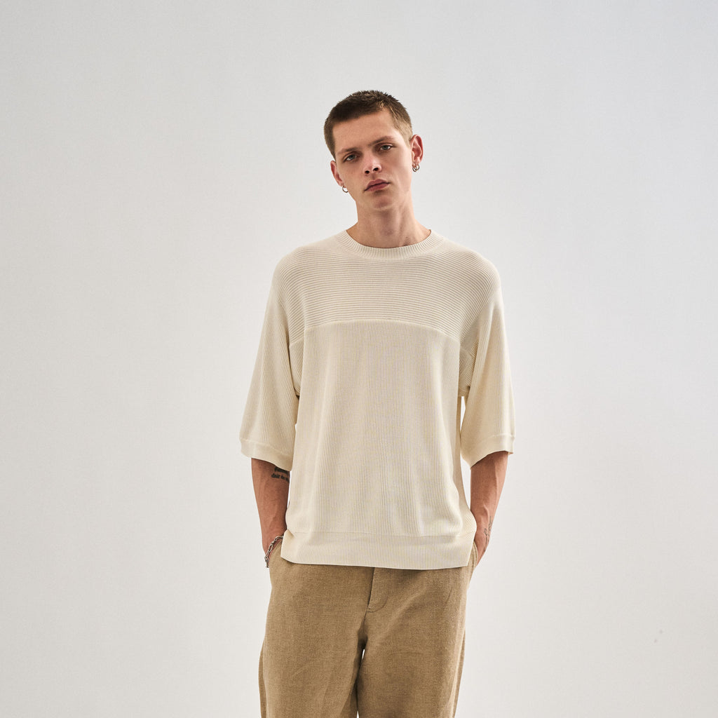 "The new world" <br> C/pullover Half sleeve white silk