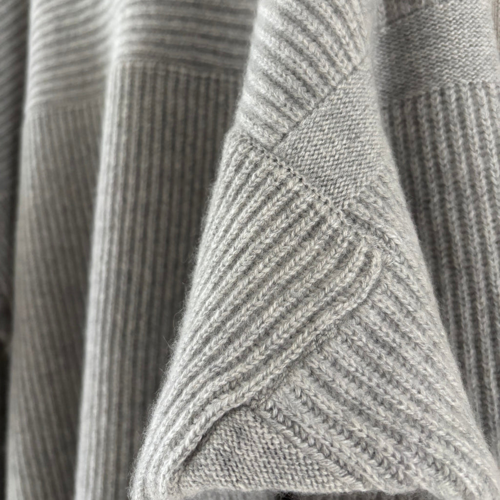 cleaveland <br> "The New World" <br> Cashmere Crewneck Pullover Long Sleeve L, Gray