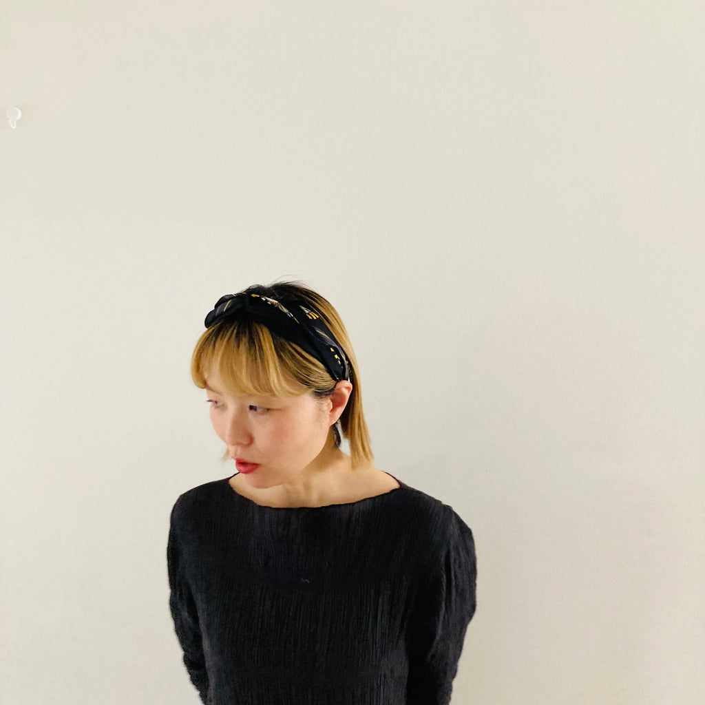 cleaveland <br> “Tsugomori ~晦~” scarf