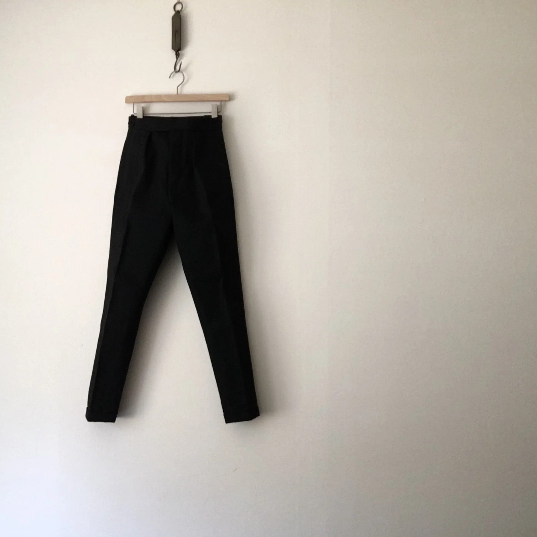 cleaveland×BELLA MOLNAR<br> : commander<br> « Cric à goulot d'étranglement » 50d
