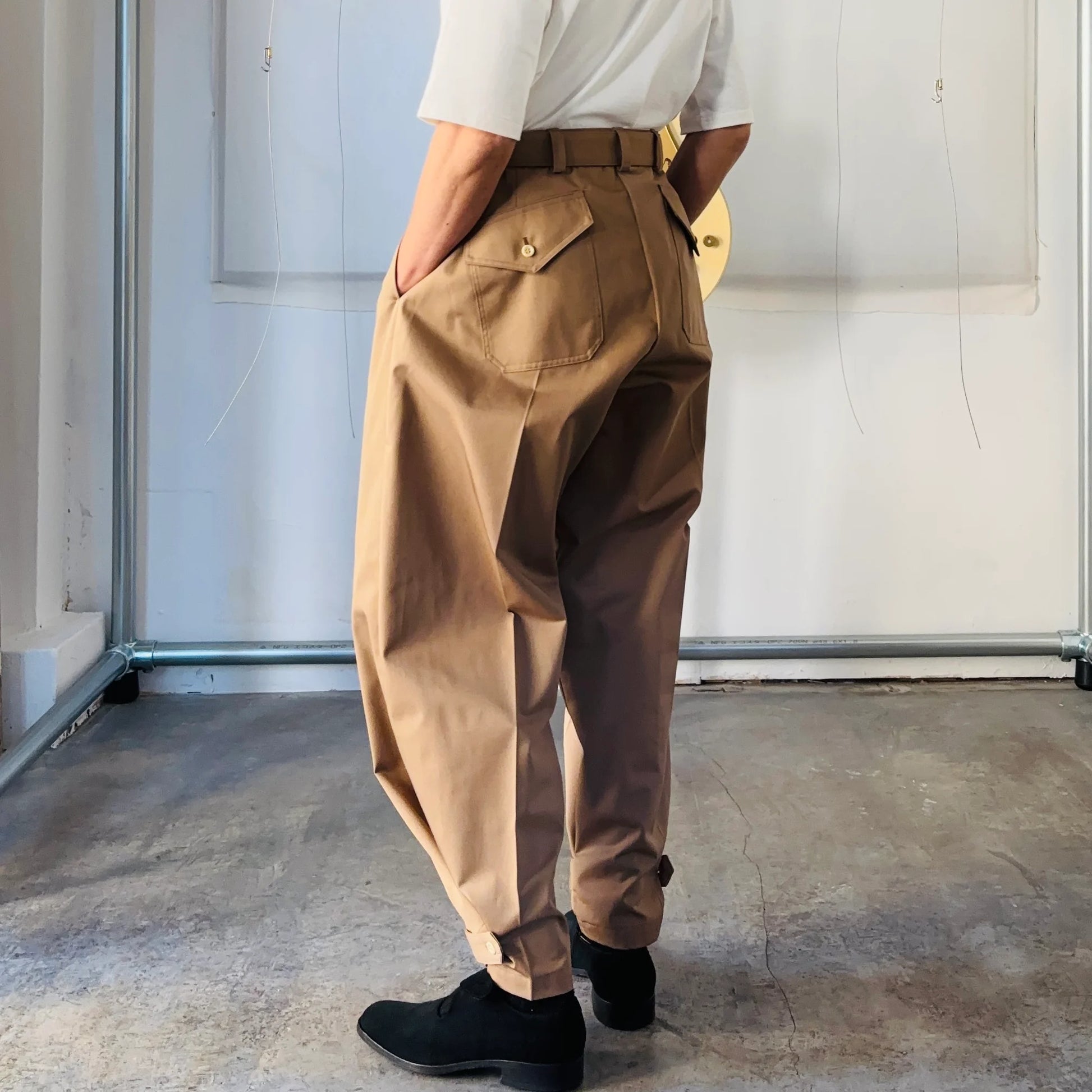 cleaveland×BELLA MOLNAR<br> : commander<br> « Revenez demain » 25 MMT