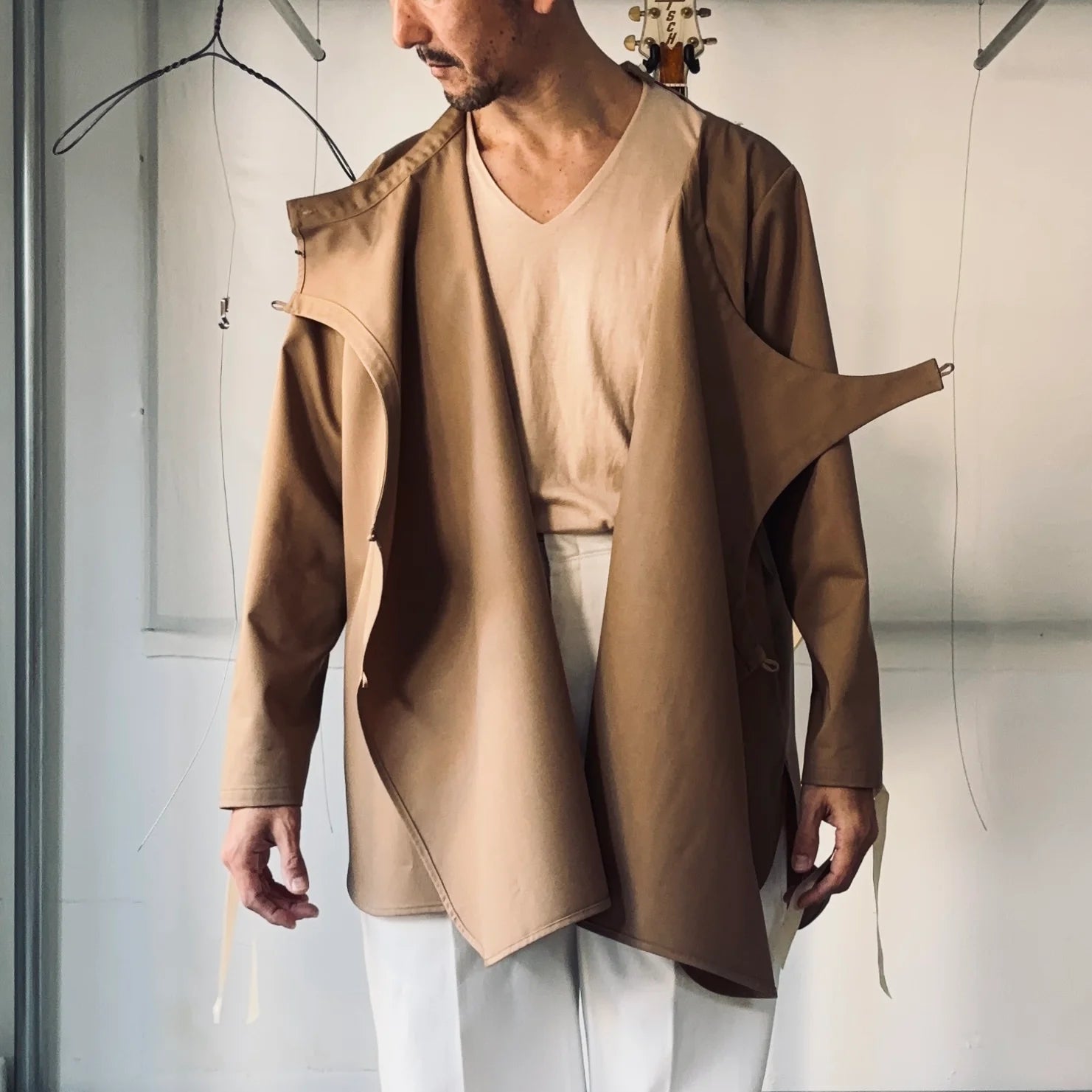 cleaveland×BELLA MOLNAR<br> : commander  <br>« Attristé par cela » MMTwill