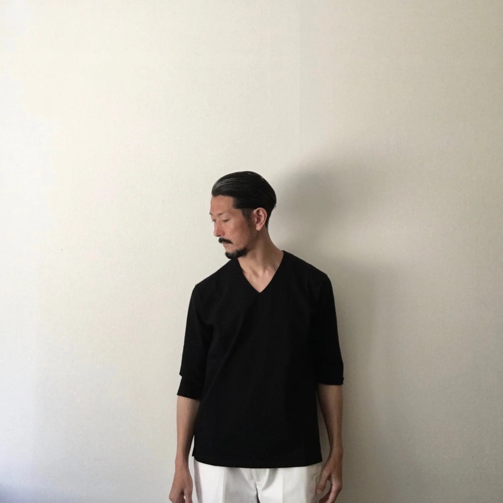 Cleaveland<br> "De partout"<br> Pull en V à manches 3/4 noir