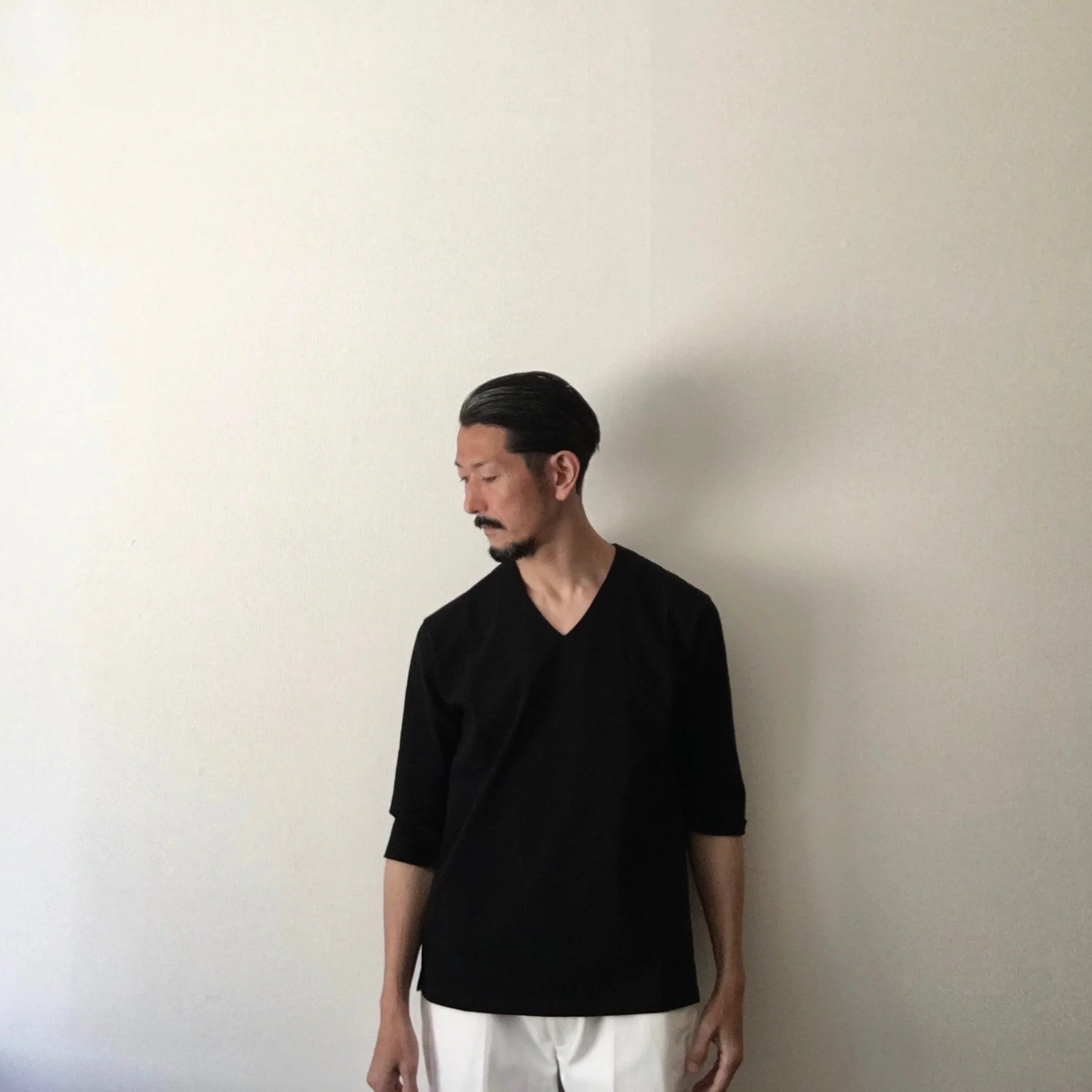 Cleaveland<br> "De partout"<br> Pull en V à manches 3/4 noir