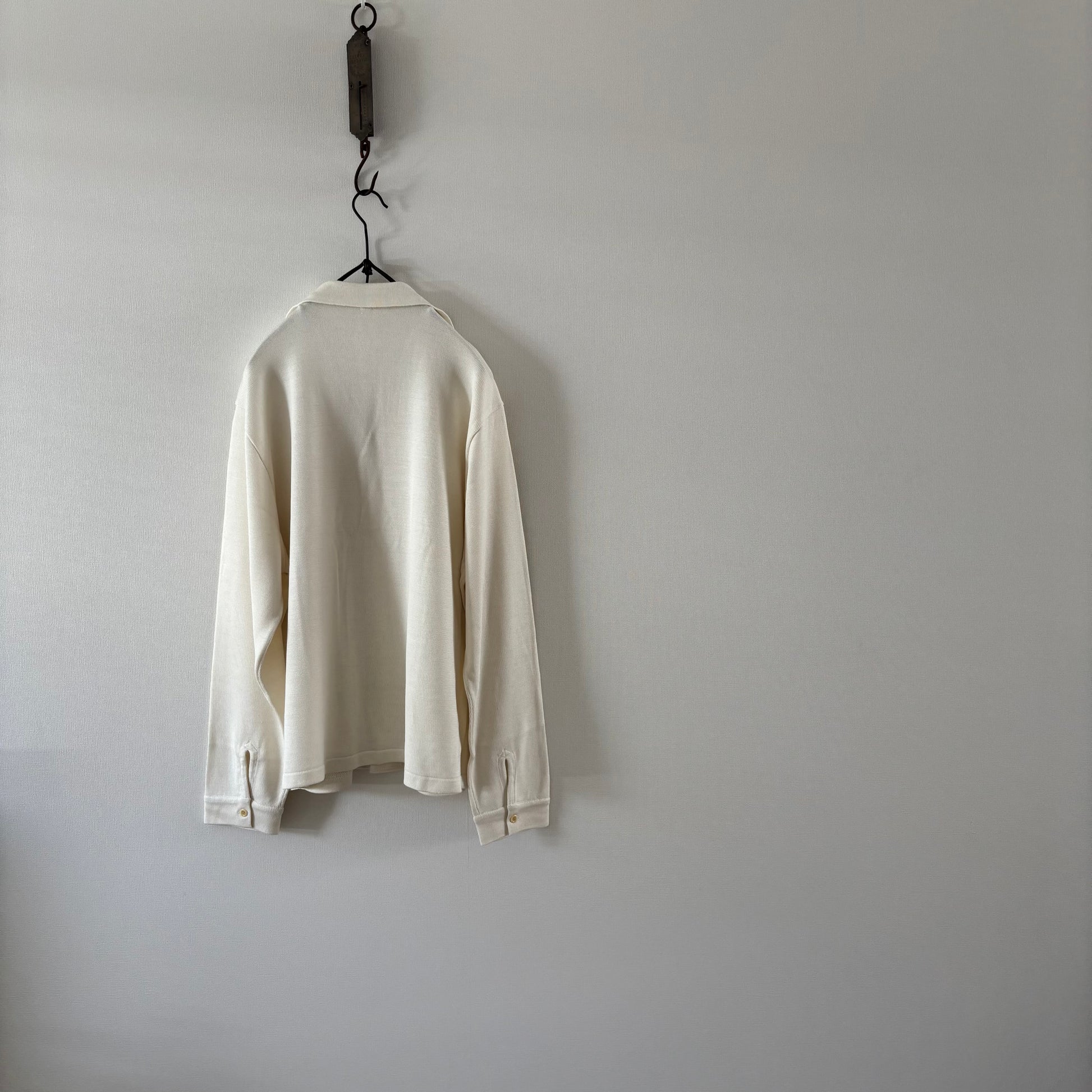 "Le nouveau monde" <br> Cardigan à manches longues OC/soie blanche