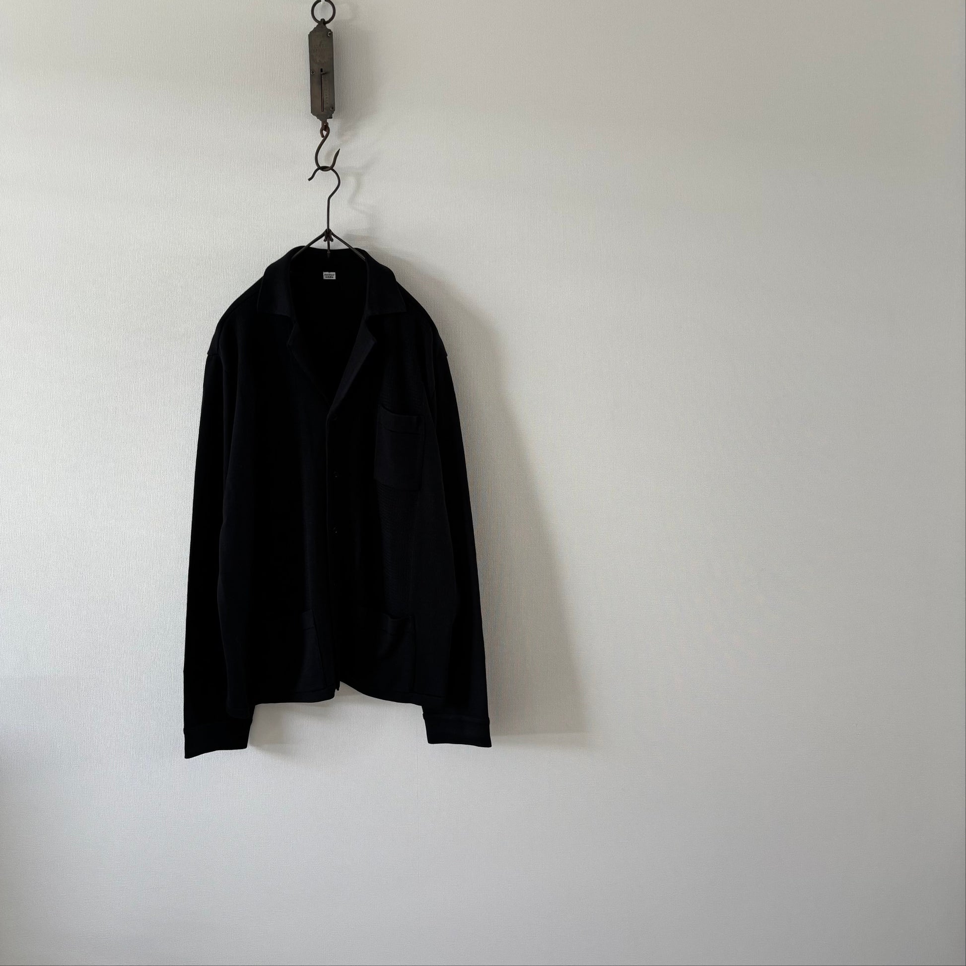 "The new world" <br> OC/cardigan manches longues soie noire