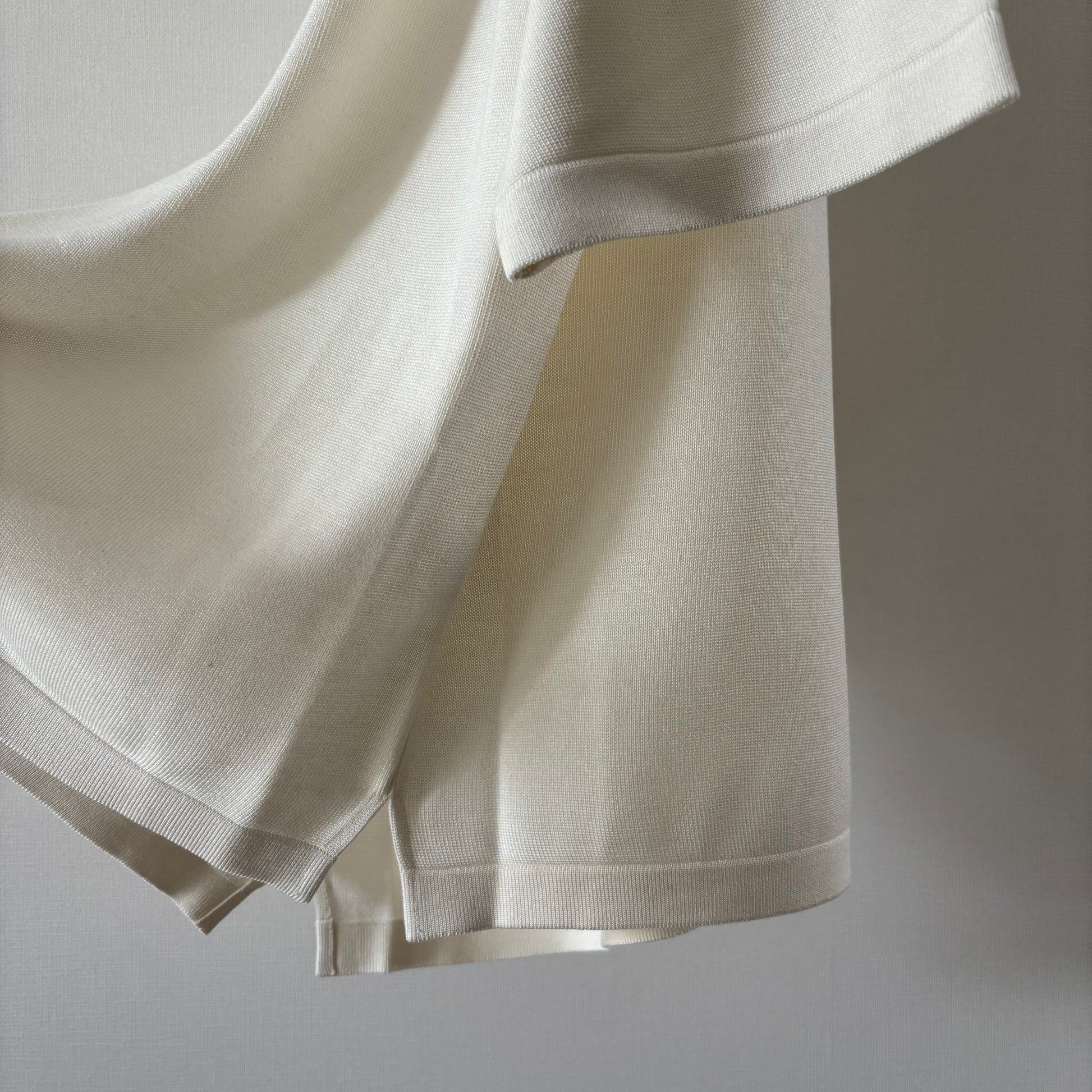 « Partout » <br> Pull C/demi-manches Soie blanche