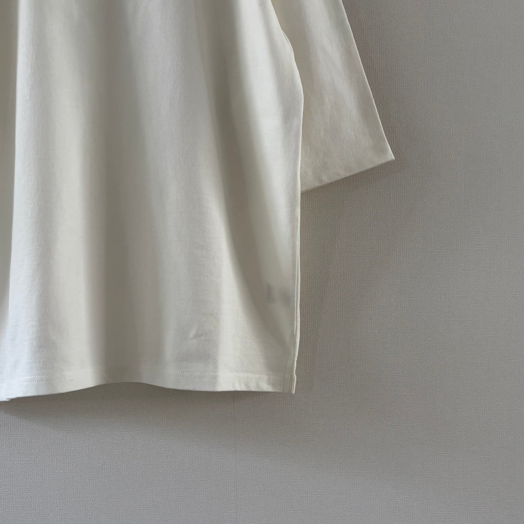 cleaveland   <br>   ”Out of everywhere”   <br> C/pullover Half sleeve Off white