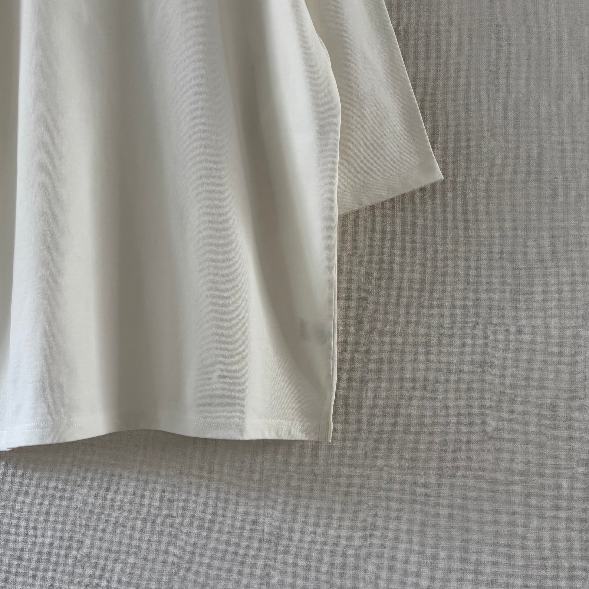 Cleaveland<br> "De partout"<br> Pull à manches courtes blanc cassé