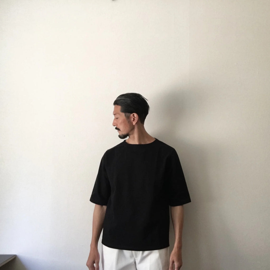 cleaveland<br> "Out of everywhere"<br> C/pullover Half sleeve Black