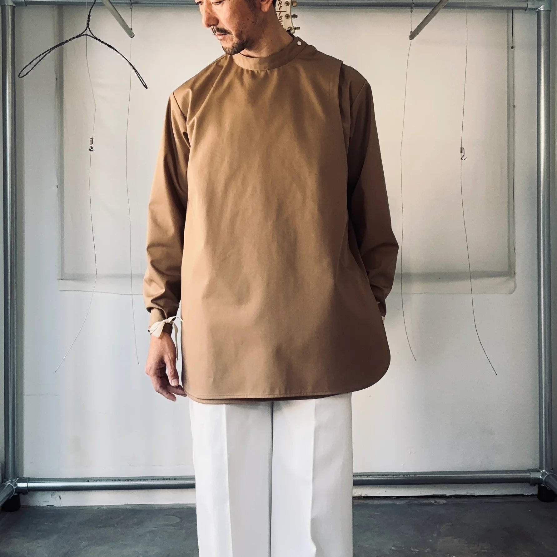 cleaveland×BELLA MOLNAR<br> : commander  <br>« Attristé par cela » MMTwill