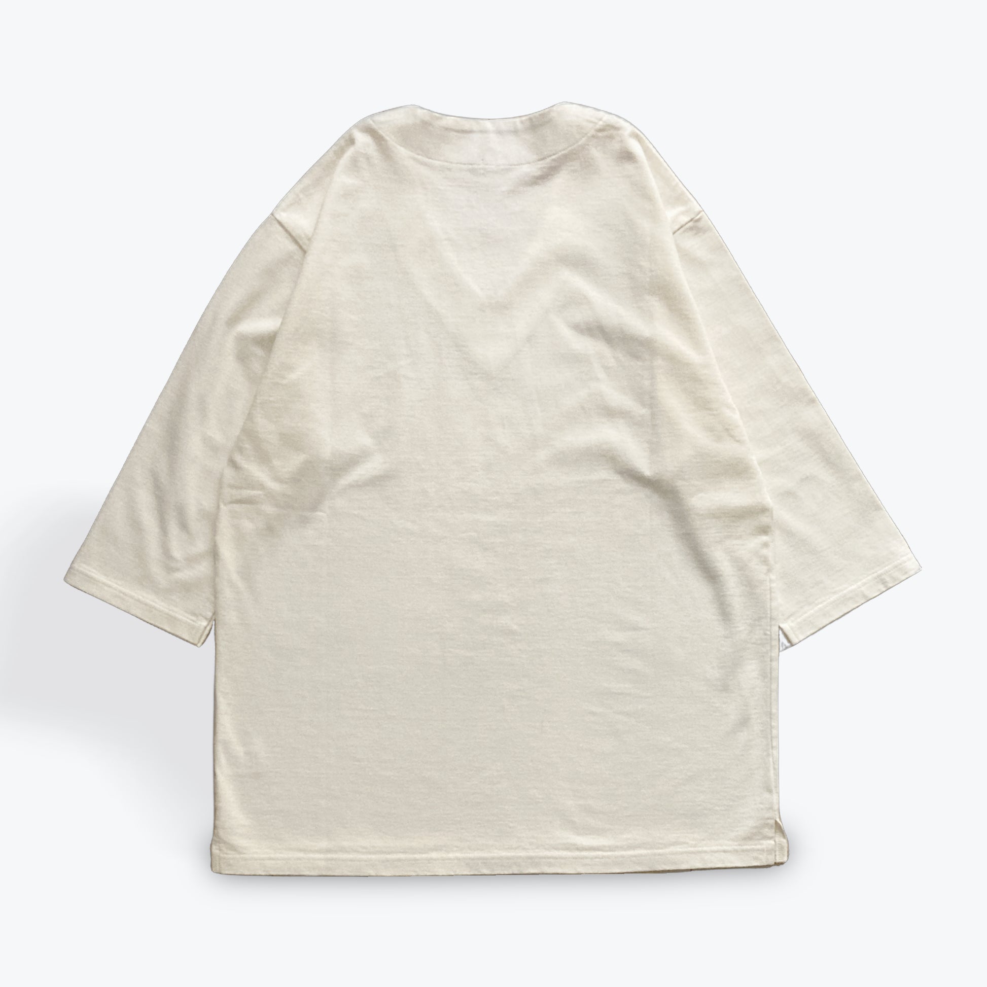 Cleaveland<br> "De partout"<br> Pull en V à manches 3/4, blanc cassé