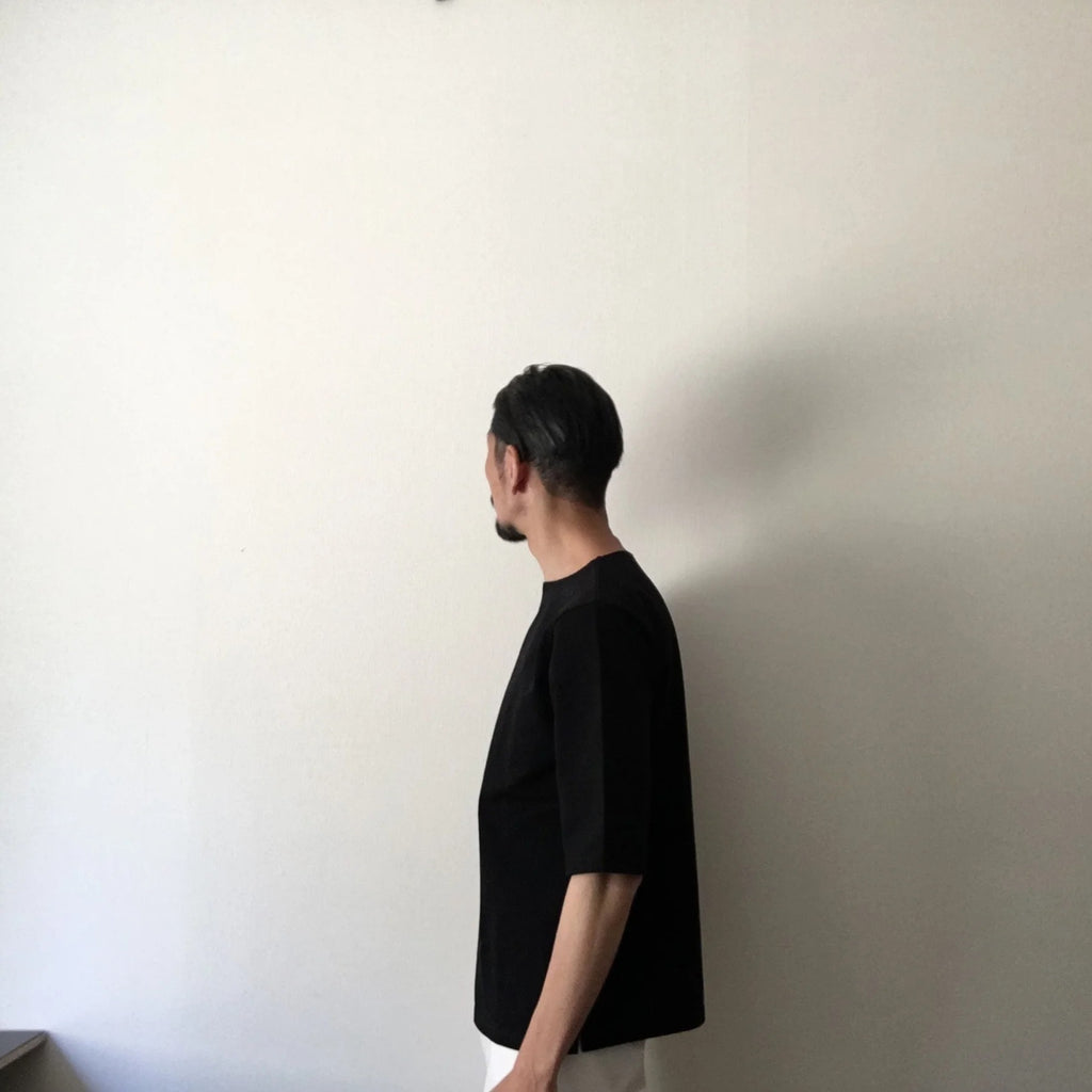 cleaveland<br> "Out of everywhere"<br> C/pullover Half sleeve Black